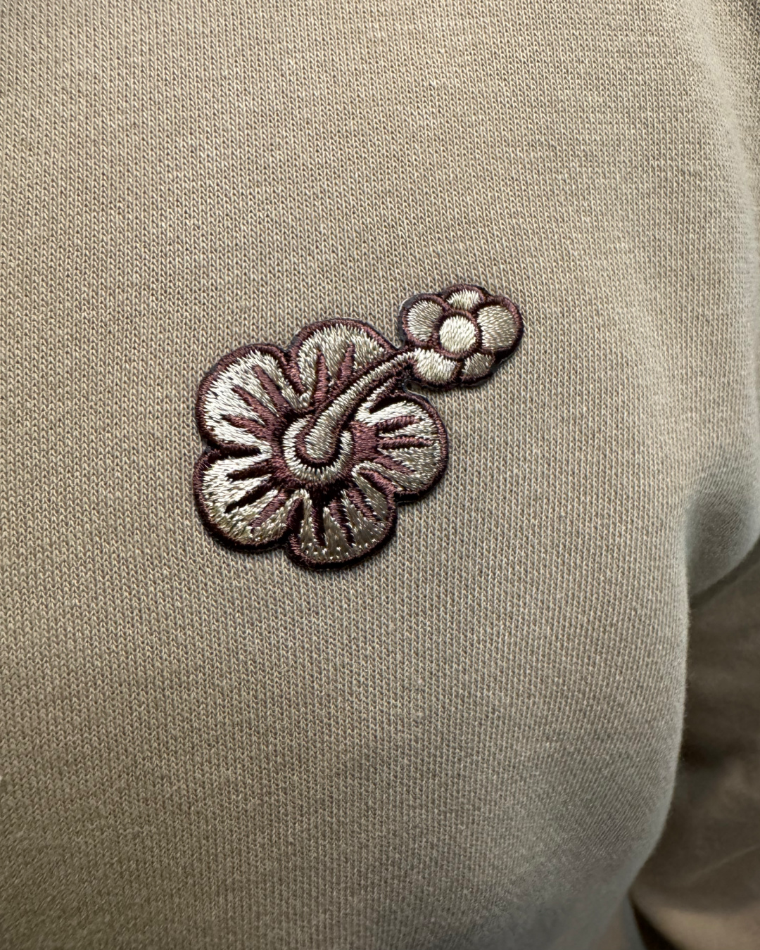 LOGO "FULL BLOOM" Crew Neck Sweatshirt (Vintage Look - Sandstone)